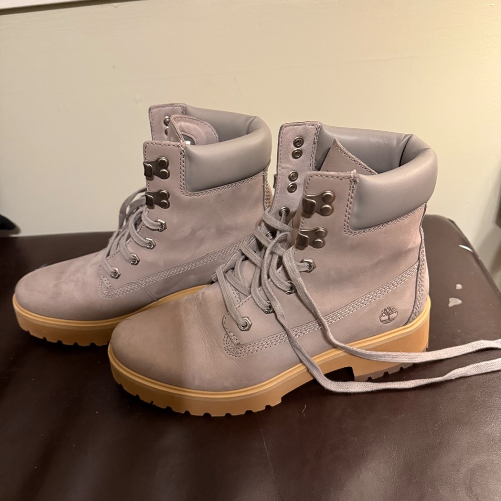 Timberland Boot (Women’s) - Picture 3 of 9